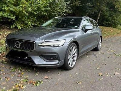 Gebraucht Volvo V60 Momentum 190 PS (139 kW) 2018 Kombi
