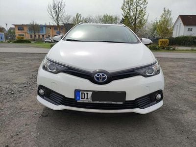 Gebraucht Toyota Auris Hybrid Team 99 PS (72 kW) 2018 Kombi