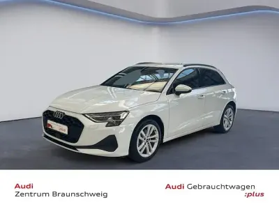 Gebraucht Audi A3 Sport 150 PS (110 kW) 2025 Gletscherweiß metallic Limousine