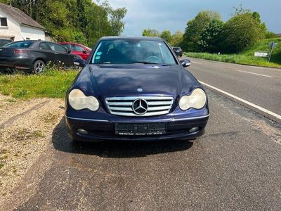 Mercedes C200