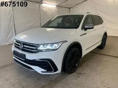 Gebraucht VW Tiguan Allspace R-line 200 PS (147 kW) 2023 Pure white SUV