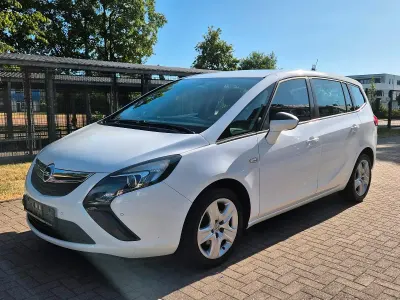 Gebraucht Opel Zafira Tourer 120 PS (88 kW) 2016 Weiß Van / Kleinbus