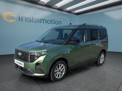Neu Ford Tourneo Courier 125 PS (91 kW) 2026 Grün Van / Kleinbus