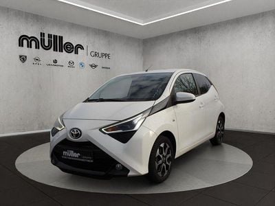 Gebraucht Toyota Aygo X-play 72 PS (52 kW) 2019 Weiß Kleinwagen