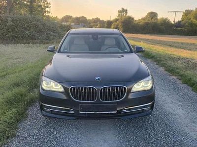 BMW 730