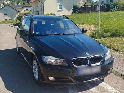 Second-hand BMW 320 177 CP (130 kW) 2009 Negru Break