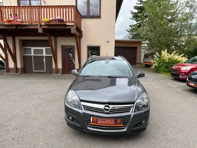 Gebraucht Opel Astra Innovation 150 PS (110 kW) 2010 Grau Kombi