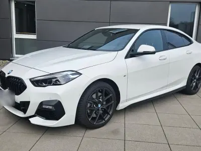 Gebraucht BMW 220 M Sport 178 PS (130 kW) 2023 Weiß Coupé