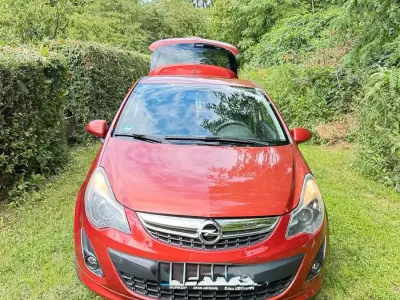 Gebraucht Opel Corsa 101 PS (74 kW) 2011 Andere farben Kleinwagen