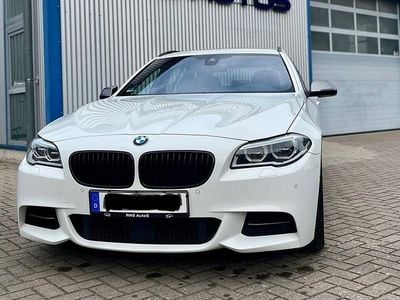 Gebraucht BMW M550 M Sport 381 PS (280 kW) 2014 Weiß Limousine