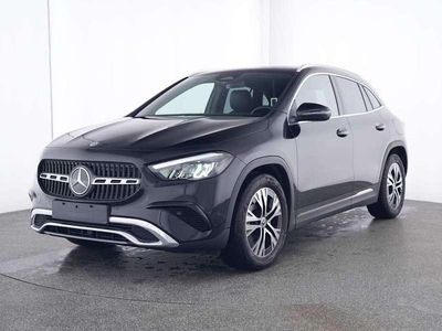 Gebraucht Mercedes GLA180 Progressive 136 PS (100 kW) 2023 Kosmosschwarzmet. SUV