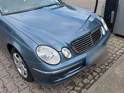 Gebraucht Mercedes E280 Avantgarde 231 PS (169 kW) 2005 Blau Limousine