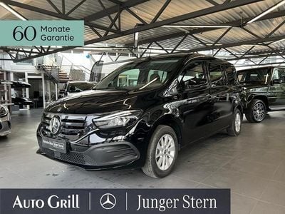 Gebraucht Mercedes EQT200 Premium Plus 89 kW (122 PS) 2024 Loparitschwarz metallic Van / Kleinbus