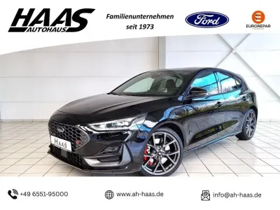 Neu Ford Focus ST 280 PS (205 kW) 2025 Schwarz Limousine