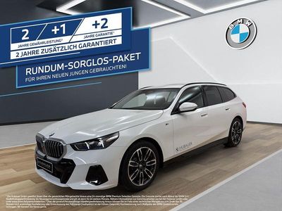 Gebraucht BMW 520 M Sport 197 PS (144 kW) 2025 Alpinweiß uni Kombi