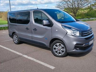 Usado Fiat Talento 145 HP (106 kW) 2017 Cinzento Monovolume