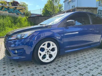 Gebraucht Ford Focus ST 226 PS (166 kW) 2010 Blau Limousine