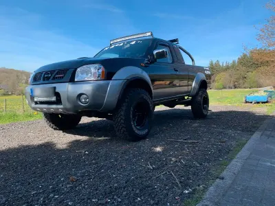 Gebraucht Nissan Navara 133 PS (97 kW) 2003 Schwarz Pickup