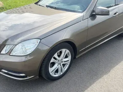 Second-hand Mercedes E300 Elegance 204 CP (150 kW) 2013 Gri Berlinǎ