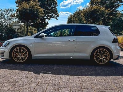 Weiß Gebraucht 2013 VW Golf VII GTI Limousine | 19.990 €