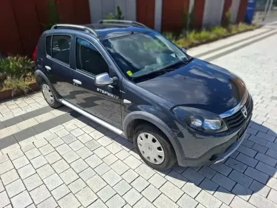 Gebraucht Dacia Sandero Stepway 88 PS (64 kW) 2012 Grau Limousine