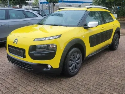 Gebraucht Citroën C4 Feel 99 PS (72 kW) 2016 Gelb Limousine