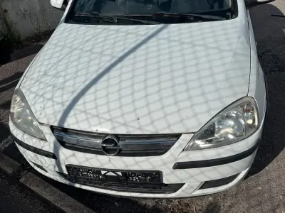 Gebraucht Opel Corsa 75 PS (55 kW) 2001 Weiß Kleinwagen
