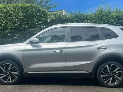 Gebraucht MG ZS Luxury 102 PS (75 kW) 2025 Silber SUV