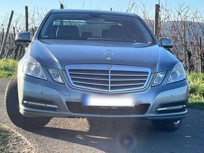 Mercedes E200