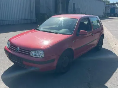 Gebraucht VW Golf IV 75 PS (55 kW) 2001 Rot Limousine