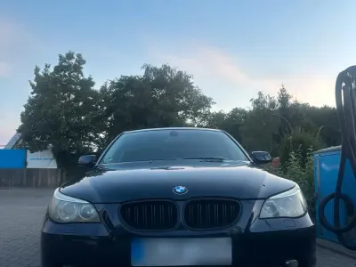 Gebraucht BMW 520 170 PS (125 kW) 2004 Blau Limousine