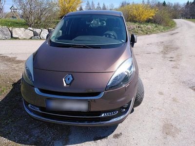 Gebraucht Renault Grand Scénic III Dynamique 110 PS (80 kW) 2012 Braun Van / Kleinbus