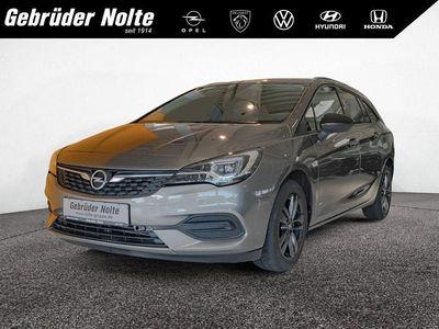 Grau / Gebraucht 2021 Opel Astra Design & Tech Kombi | 15.990 € (Fairer Preis)