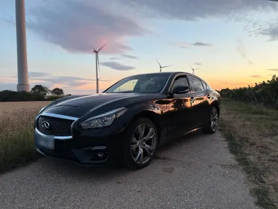 Gebraucht Infiniti Q70 210 PS (154 kW) 2015 Schwarz Limousine