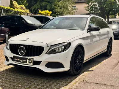 Gebraucht Mercedes C250 Night 204 PS (150 kW) 2015 Polarweiss Kombi