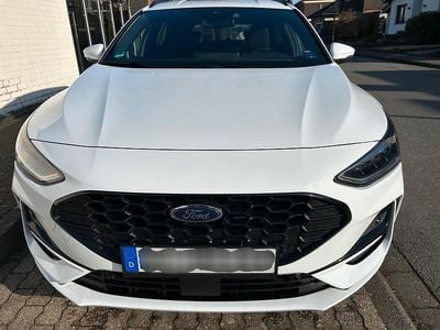 Gebraucht Ford Focus ST-Line 116 PS (85 kW) 2025 Weiß Kombi