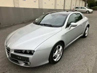 Käytetty Alfa Romeo Brera 185 HP (136 kW) 2006 Hopea Coupe - kaksiovinen