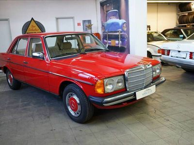 gebraucht Mercedes 300 D W123 mit H-Kennzeichen aus 2. Hand