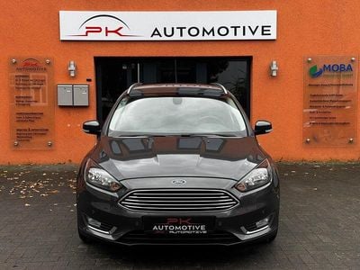 Gebraucht Ford Focus Titanium 125 PS (91 kW) 2017 Grau Kombi