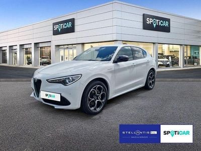 Weiß Gebraucht 2023 Alfa Romeo Stelvio Veloce SUV | 33.890 € (Guter Preis)