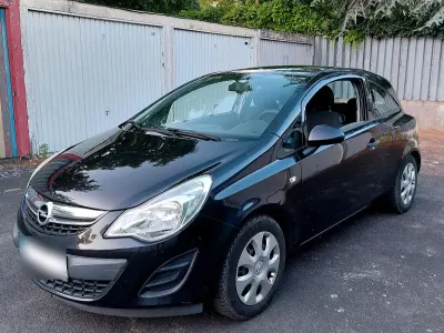 Gebraucht Opel Corsa 95 PS (69 kW) 2011 Schwarz Kleinwagen