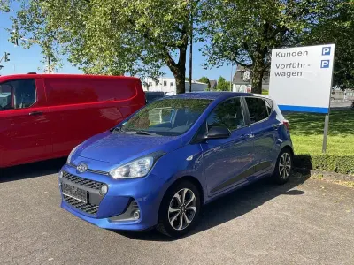 Gebraucht Hyundai i10 Passion Plus 67 PS (49 kW) 2019 Blau Kleinwagen