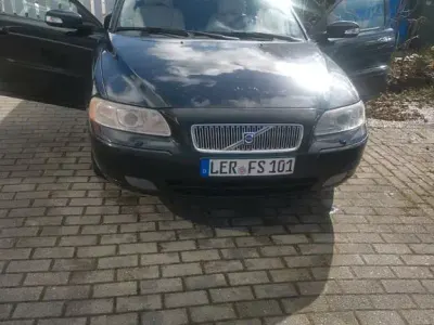 Gebraucht Volvo V70 R-Design 163 PS (119 kW) 2008 Schwarz Kombi