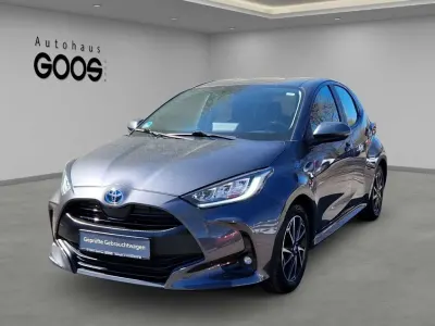 Gebraucht Toyota Yaris Hybrid Team 116 PS (85 kW) 2022 Grey metallic Kleinwagen