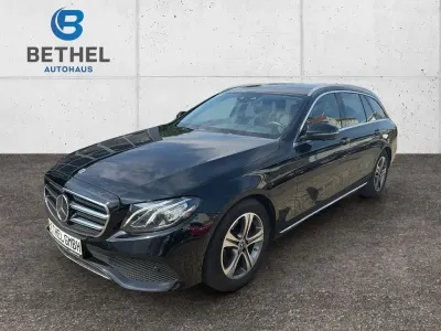 Gebraucht Mercedes E220 Avantgarde 194 PS (142 kW) 2019 Schwarz Limousine