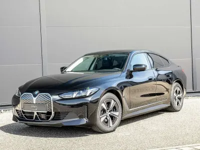 Ny BMW i4 Sport Line 210 kW (286 HK) 2026 Sort Sedan