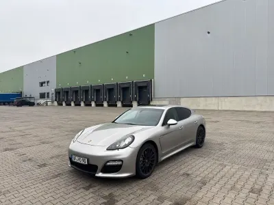 Gebraucht Porsche Panamera 4S 400 PS (294 kW) 2012 Silber Kleinwagen