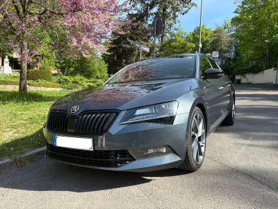 Gebraucht Skoda Superb SportLine 280 PS (205 kW) 2017 Grau Kombi