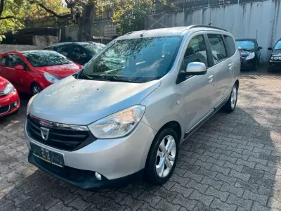 Gebraucht Dacia Lodgy 116 PS (85 kW) 2013 Silber Van / Kleinbus