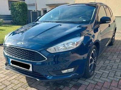 Blau Gebraucht 2018 Ford Focus Business Edition Kombi | 8.000 € (Guter Preis)